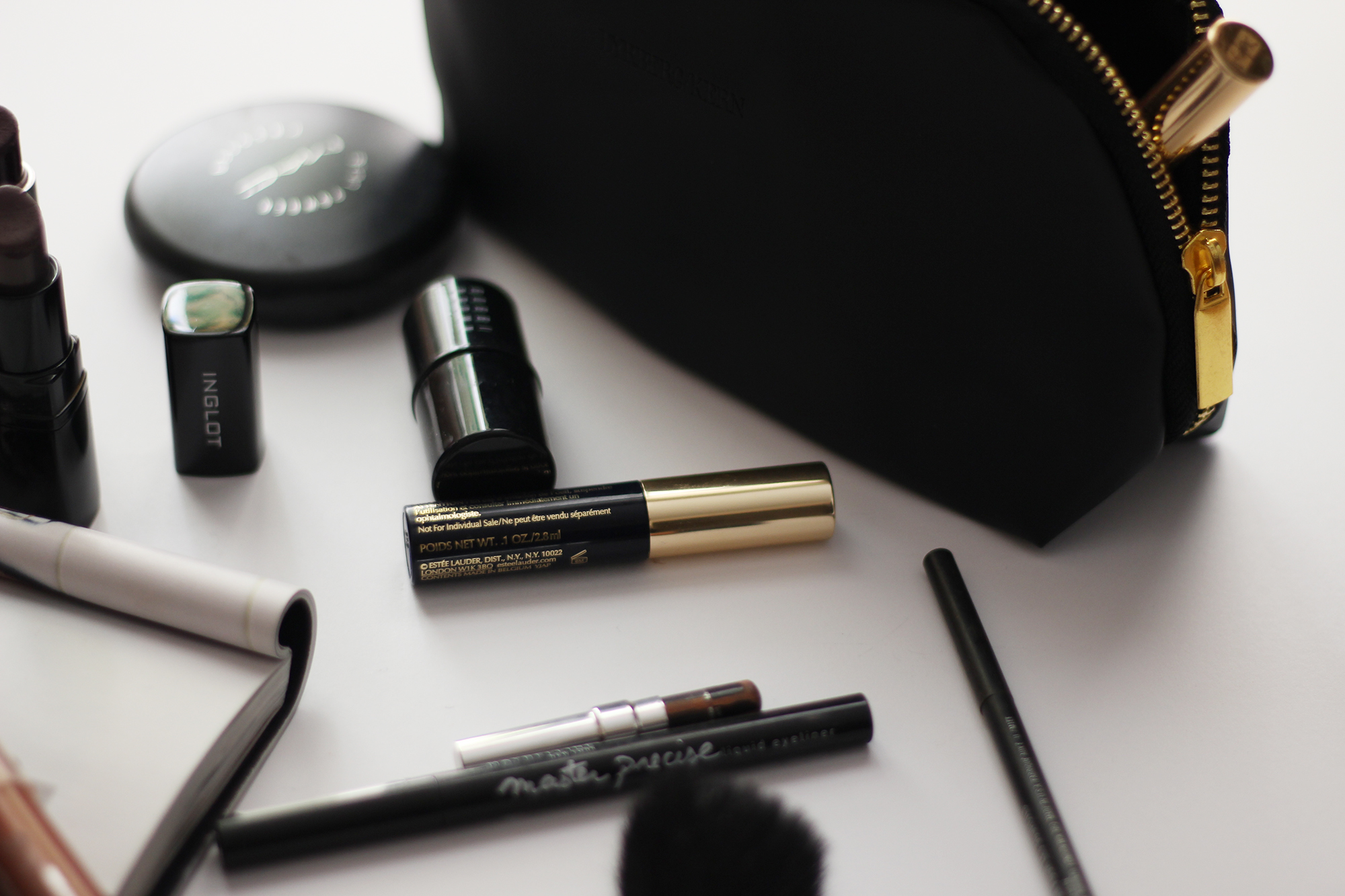 makeup-bag-essentials