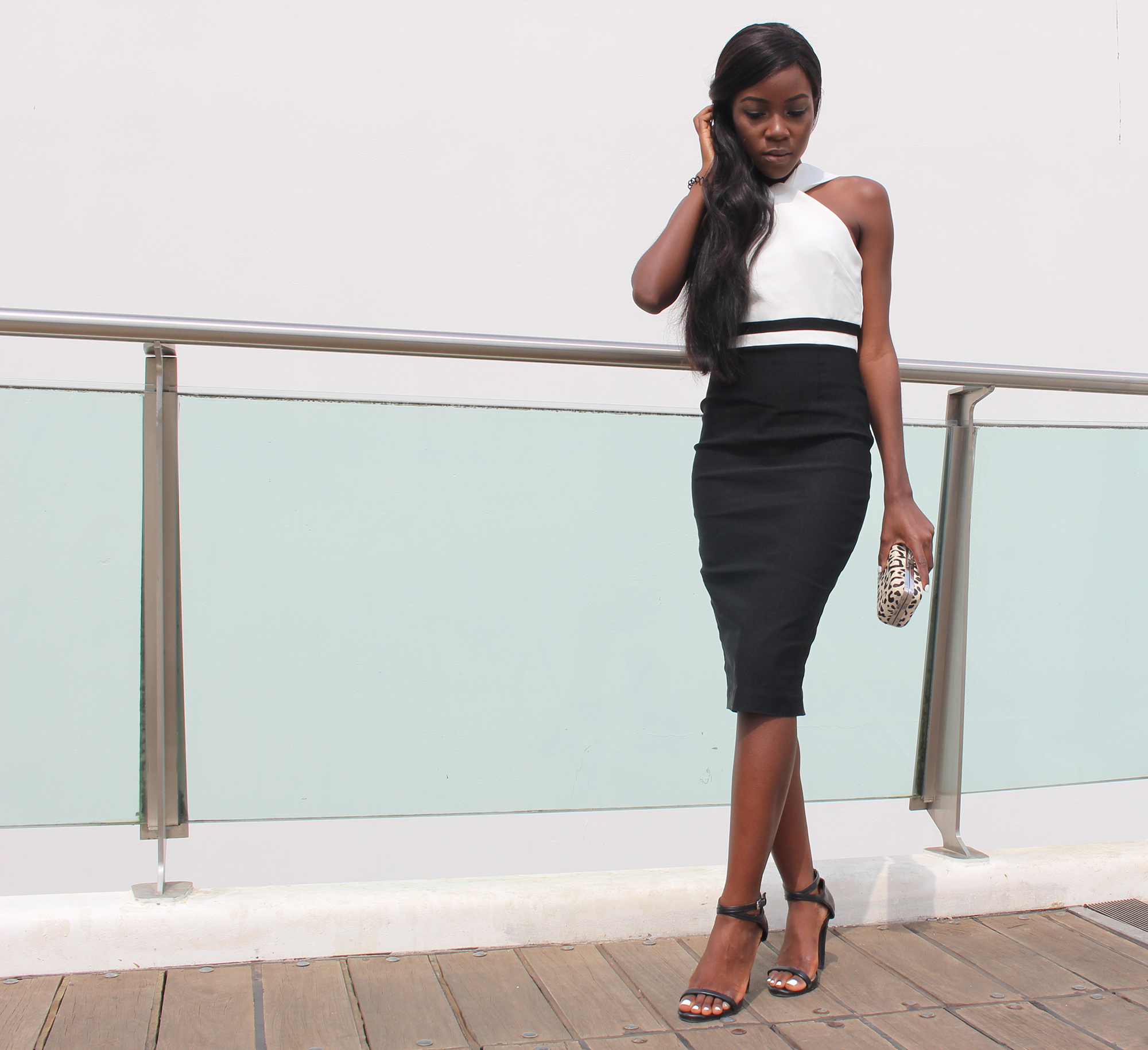 how-to-wear-a-sheath-dress