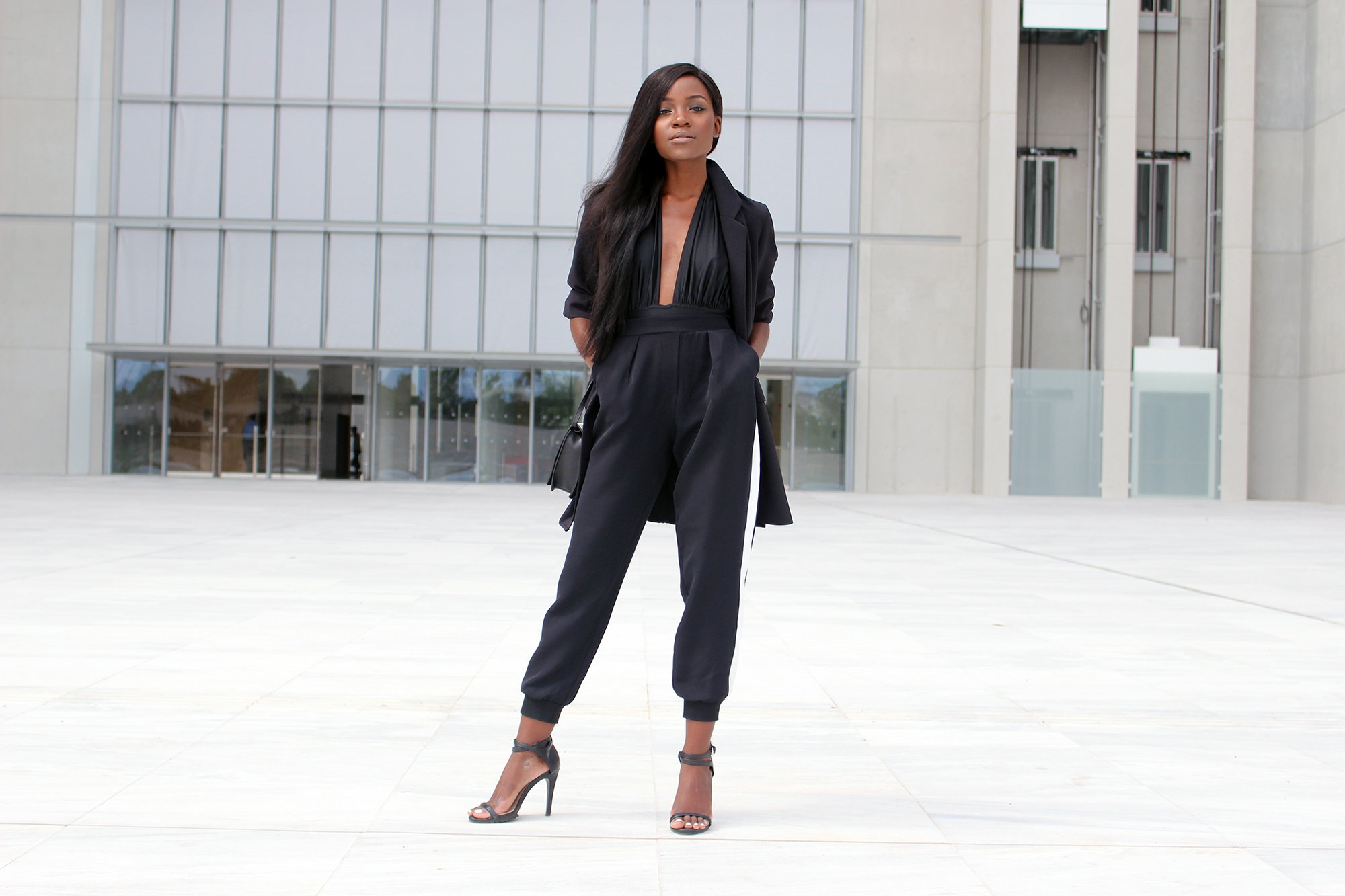 Outfit Ideas For How To Wear All-Black And Not Look Boring