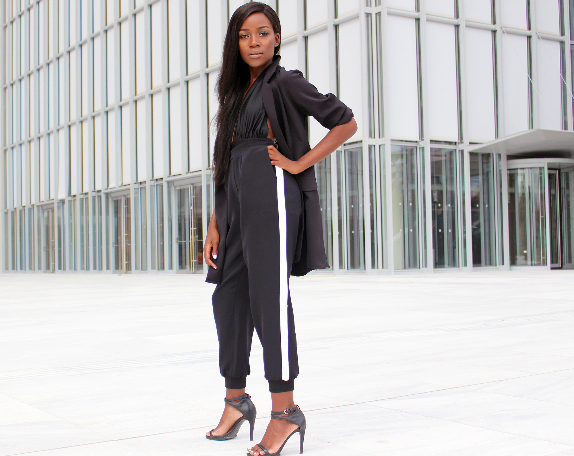 how-to-wear-all-black-outfit