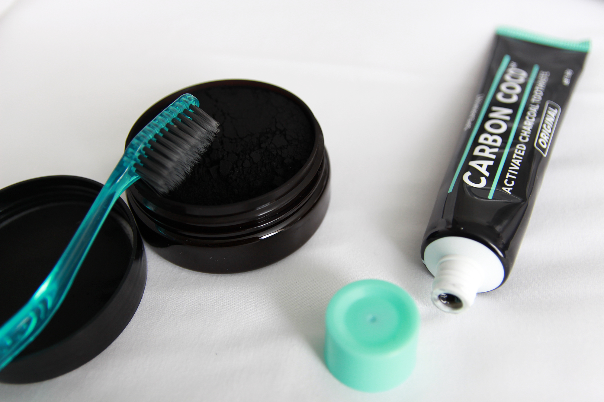 carbon-coco-ultimate-whitening-kit-review
